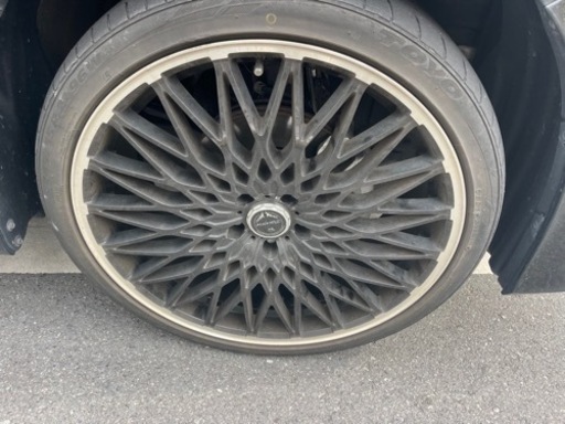 車のパーツ タイヤ、ホイール