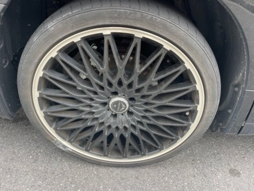 車のパーツ タイヤ、ホイール