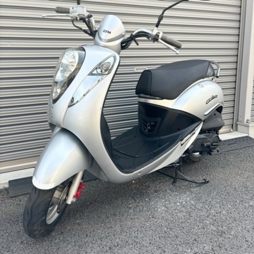 2635.2016年モデル　UMI100 おしゃれカッコいい　ミラー新品　千葉県柏市　即日配送、自走引き取りも可能