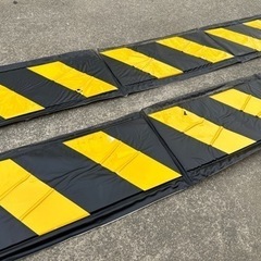コーナークッション　警戒　警備　誘導の画像