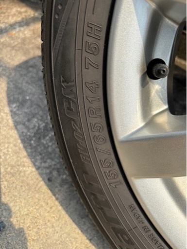車のパーツ タイヤ、ホイール