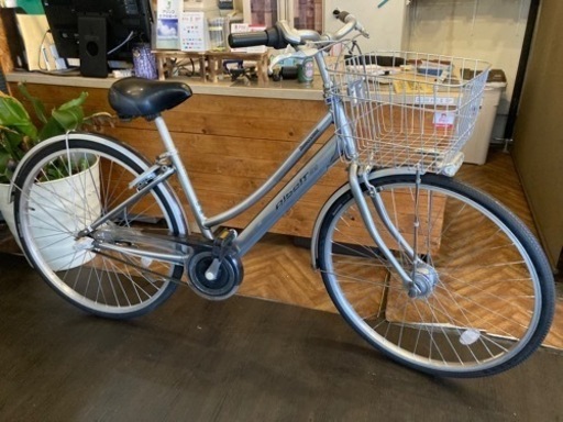 【一発2錠の鍵新品！ブリヂストンアルベルト】 LEDオートライト　内装3段　26インチ自転車　シルバー