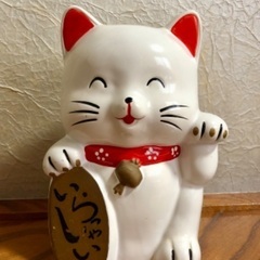 招き猫の置き物(酒瓶)
