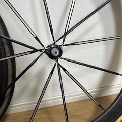 自転車 ロードバイクカーボンホイールの画像