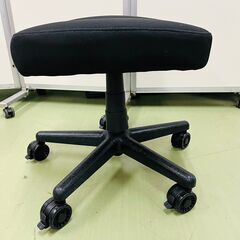 【新品 未使用品】関家具 ゲーミングスツール グレッチャー 高さ調節可能 ブラック(ZIG) の画像