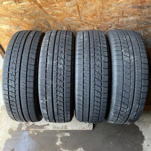 極上タイヤ　BRIDGESTONE ブリヂストン　ブリジストン　VRX 175/65R14 スタッドレス　タイヤ　2018年製　14インチ