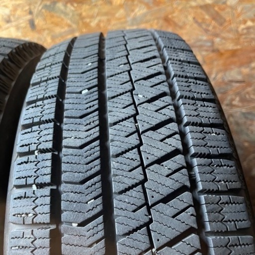 極上タイヤ　BRIDGESTONE ブリヂストン　ブリジストン　VRX2 195/65R15 スタッドレス　タイヤ　2019年製　15