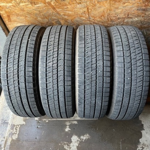 極上タイヤ　BRIDGESTONE ブリヂストン　ブリジストン　VRX2 195/65R15 スタッドレス　タイヤ　2019年製　15インチ