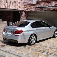 検査7年2月523i MスポーツPKG 実走7.9万km/サンルーフ/HDDナビ/地デジ/バックカメラ/コンフォートアクセス/デイライト/パドルシフト/HID/ETCの画像