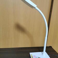 LEDデスクランプ 2022年にEdionで購入
超美品
三段階調光の画像