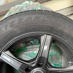車のパーツ タイヤ、ホイールの画像
