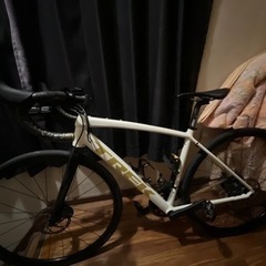 ロードバイク　TREK  DOMANE AL4 GEN3 52サイズ