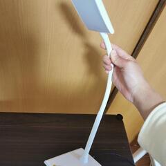 LEDデスクランプ 2022年にEdionで購入
超美品
三段階調光