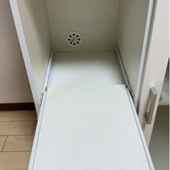 ニトリ レンジ台 食器棚の画像