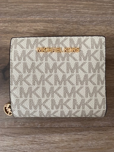 MICHAEL KORSの折りたたみ財布