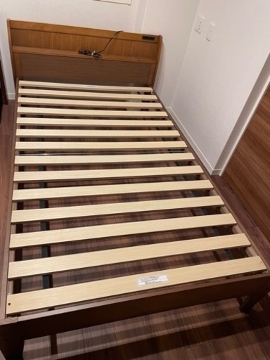 ニトリ セミダブルベッド