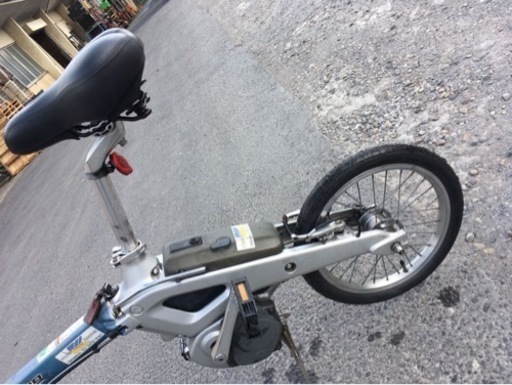 折りたたみ式電動自転車(内装三段変速)