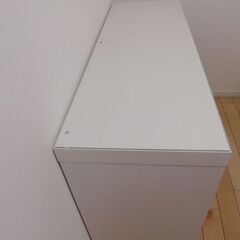 IKEA MALM マルム ドレッサー デスクの画像