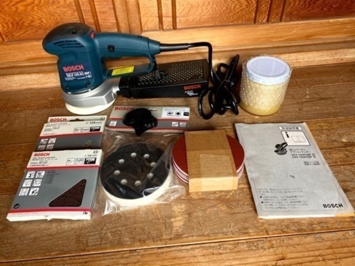 電動工具Bosch吸じんランダムアクションサンダー【お取引中】