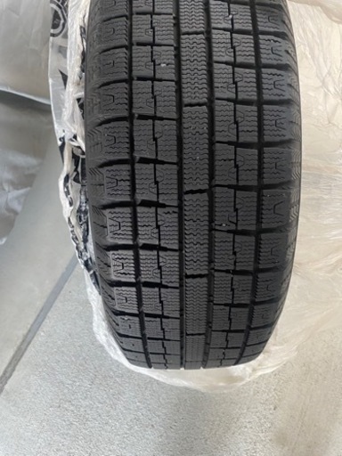 車のパーツ タイヤ、ホイール