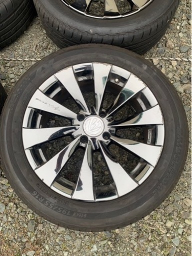 車のパーツ タイヤ、ホイール