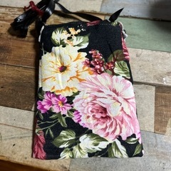 リメイク ポーチ ショルダー スマホの画像