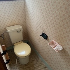 【家賃2.9万円】【初期費用は初月家賃のみ‼️7年住んだら無料で差し上げます！】立派なカーポート付き🚙 近鉄大阪線 美旗駅徒歩26分 5DK庭付きの賃貸戸建て🏠 フリーレント1ヶ月！敷礼ゼロ、仲介手数料ゼロ、外国人＆大人数OK‼️ ペット&DIY可‼️ − 三重県