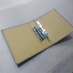 A4サイズ　バインダー　中古品　格安　1個300円　10個以上からお譲りいたします。の画像