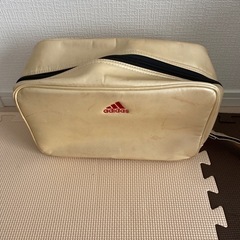 アディダスadidasシューズケースの画像