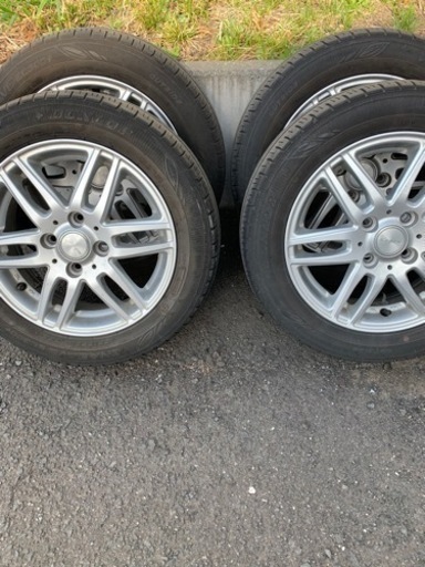 車のパーツ タイヤ、ホイール