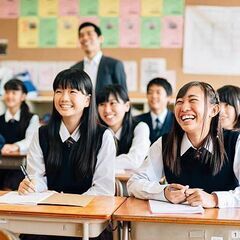 5歳から20歳までの子供たちを対象とした英語とITの指導