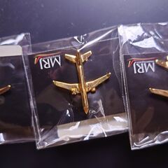 三菱航空MRJ ピンバッジの画像