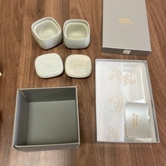 ヴィヴィアン　ケースの画像