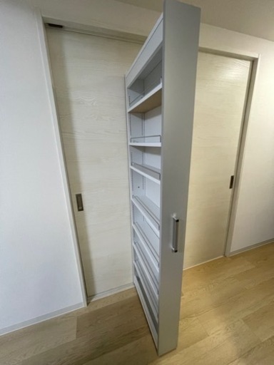 受け渡し予定者有り　美品　キッチンすきま収納ワゴン