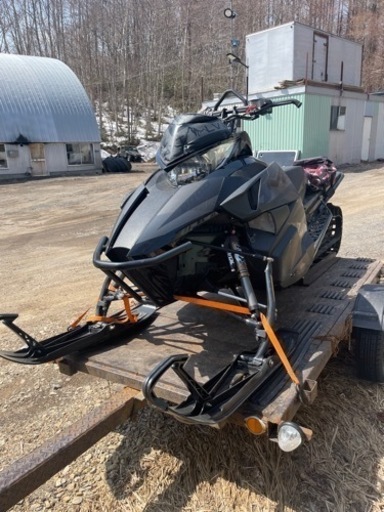 アークティックキャット　スノーモービル　カスタム！　中古