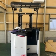 ニチユ　1.5tリーチ式バッテリーフォークリフト