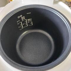 ヤマダマイコンジャー炊飯器　YRC-M05H1　2021年製の画像
