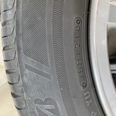 車のパーツ タイヤ、ホイールの画像