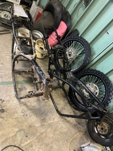 ゼファー　gpz400fのフレーム