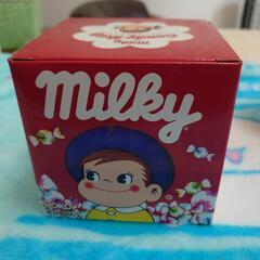 キャラクターグッズ　ペコちゃん　カップの画像