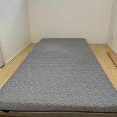 家具　シングルベッド