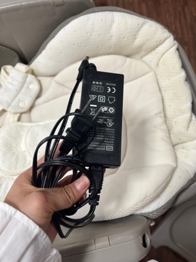 取引中　電動バウンサー