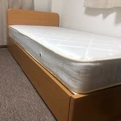 引き出し付きシングルベッド（ニトリ）