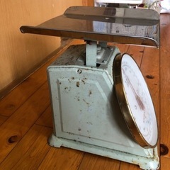 レトロな計り8キロ
の画像