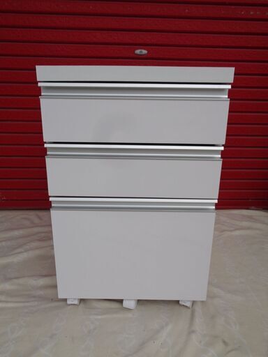 キッチンキャビネット　ホワイト　45×60　中古