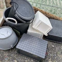 メダカ飼育容器の画像