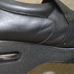 エアソール付スリッポンシューズ黒23.5の画像