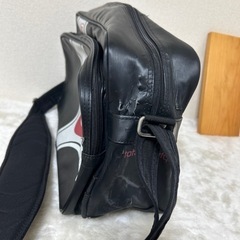 NIKEエナメルバッグ(中古品)の画像