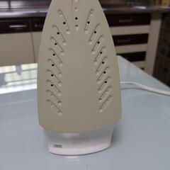 【値下げしました】家電 生活家電 アイロンを販売してますの画像