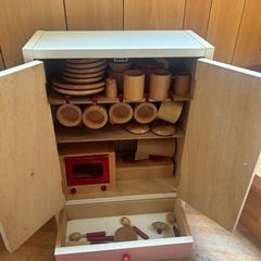 おままごと棚②の画像